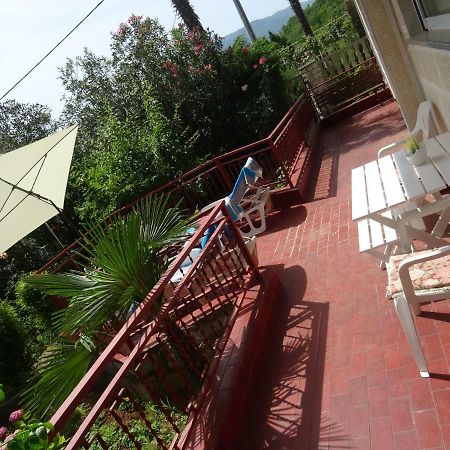 Apartman Iris S Terasom Ριέκα Εξωτερικό φωτογραφία