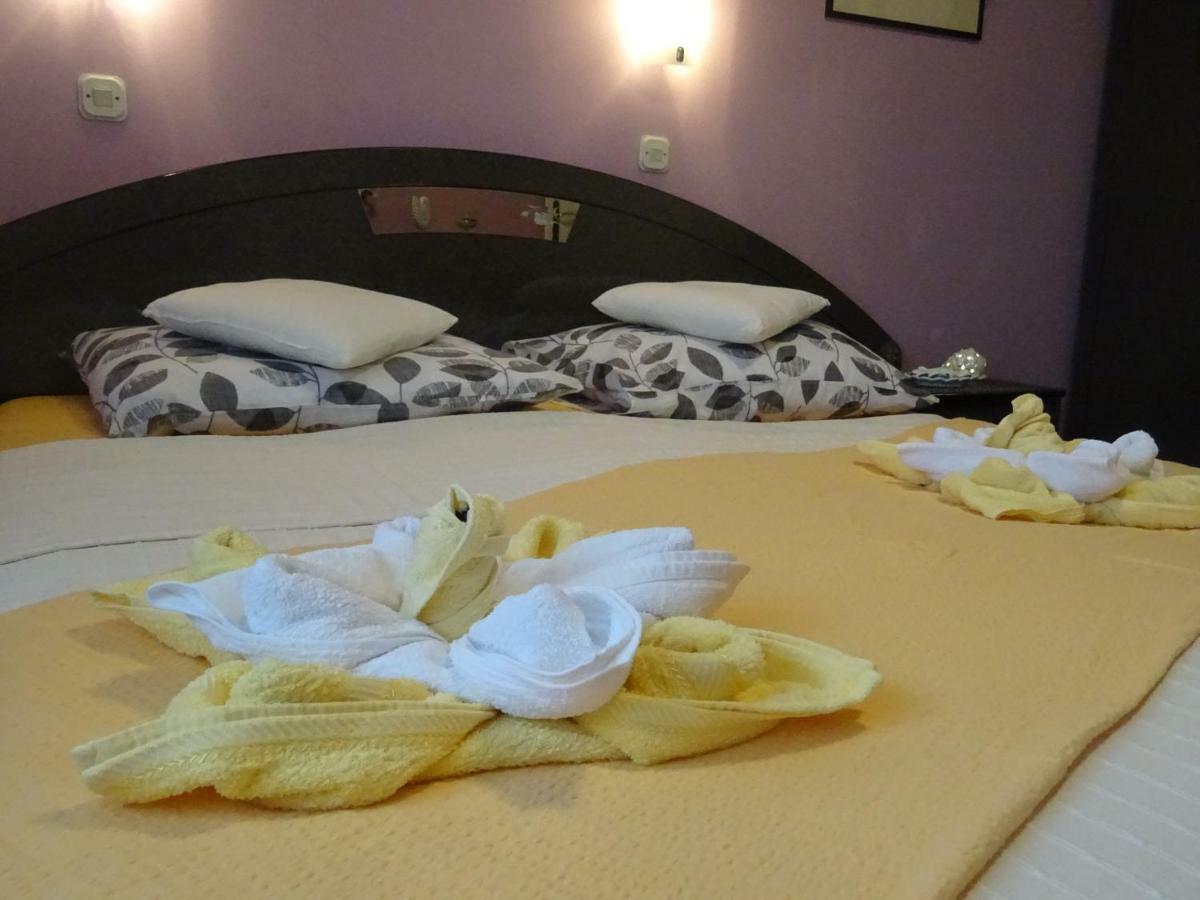 Apartman Iris S Terasom Ριέκα Εξωτερικό φωτογραφία