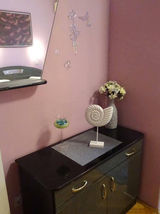 Apartman Iris S Terasom Ριέκα Εξωτερικό φωτογραφία