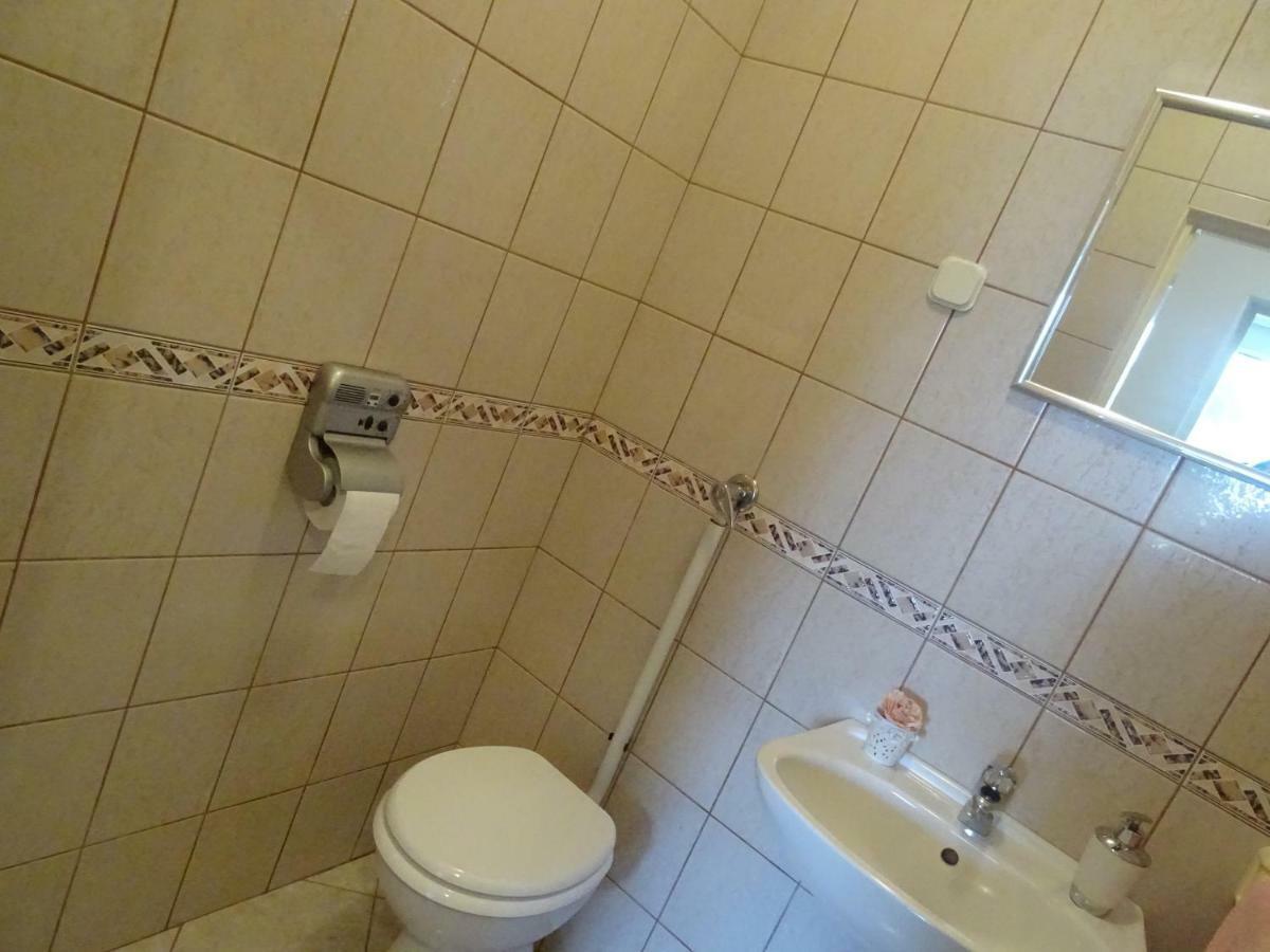 Apartman Iris S Terasom Ριέκα Εξωτερικό φωτογραφία